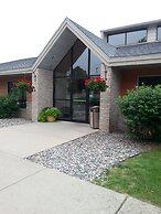 AmericInn by Wyndham Grand Rapids