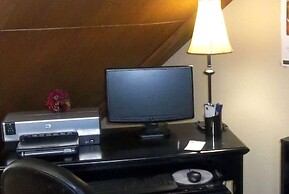 AmericInn by Wyndham Grand Rapids