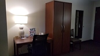 AmericInn by Wyndham Grand Rapids