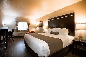 Ten Pin Inn & Suites