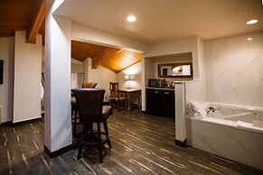 Ten Pin Inn & Suites