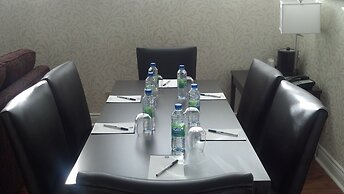 Best Western Plus Montreal Downtown-Hotel Europa