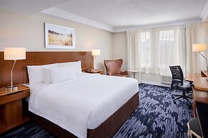 Fairfield Inn & Suites by Marriott Ottawa Kanata