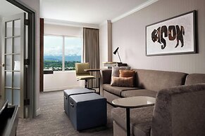 Renaissance Boulder FlatIron Hotel