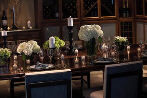 Renaissance Boulder FlatIron Hotel