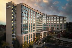 Renaissance Boulder FlatIron Hotel