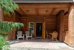 Tigh-Na-Mara Seaside Spa Resort