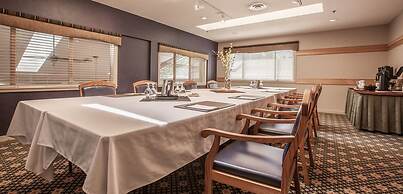 Tigh-Na-Mara Seaside Spa Resort