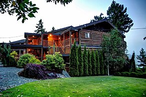 Tigh-Na-Mara Seaside Spa Resort