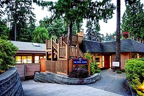 Tigh-Na-Mara Seaside Spa Resort