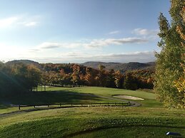 Mont Gabriel, Sainte-Adele, a Tribute Portfolio Resort