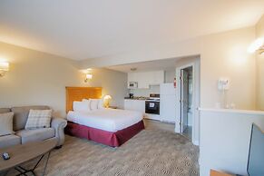 Scott's Inn and Suites