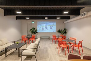 Scott's Inn and Suites