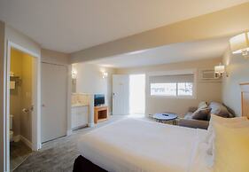 Scott's Inn and Suites