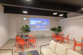 Scott's Inn and Suites