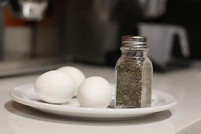 Howard Johnson by Wyndham Downtown Kamloops