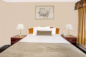 Howard Johnson by Wyndham Downtown Kamloops