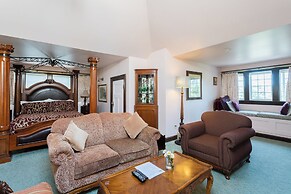 Beaconsfield Inn