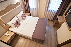 Artefes Hotel Old City