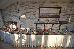 Artefes Hotel Old City