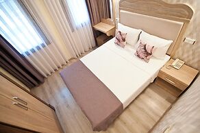 Artefes Hotel Old City