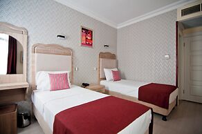 Artefes Hotel Old City