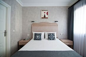 Artefes Hotel Old City