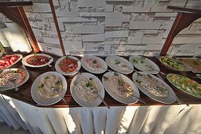 Artefes Hotel Old City