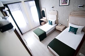 Artefes Hotel Old City