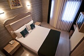 Artefes Hotel Old City