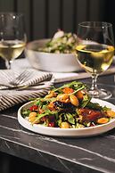 Native Kings Wardrobe, St Paul's