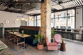 Native Kings Wardrobe, St Paul's