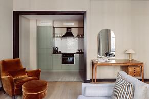 Native Kings Wardrobe, St Paul's