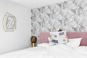 The Lodge Hotel - Putney