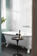 The Lodge Hotel - Putney