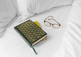 The Lodge Hotel - Putney