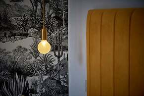 The Lodge Hotel - Putney