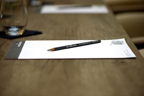 The Lodge Hotel - Putney