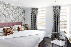 The Lodge Hotel - Putney