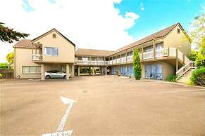 Accolade Lodge Motel