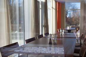 Best Western Hotel River C