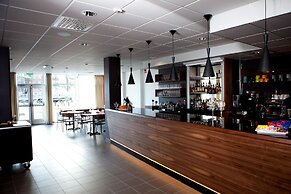 Best Western Hotel River C