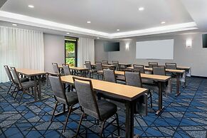Courtyard By Marriott Danbury