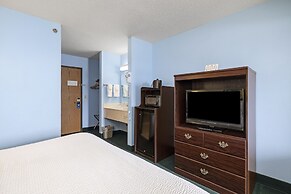 Days Inn by Wyndham Battlefield Rd/Hwy 65