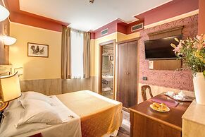Aurelius Art Gallery Hotel