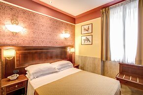 Aurelius Art Gallery Hotel