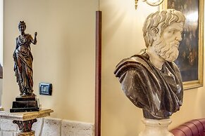 Aurelius Art Gallery Hotel