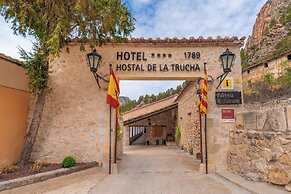 De La Trucha Hotel