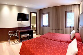 De La Trucha Hotel