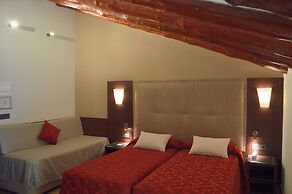 De La Trucha Hotel